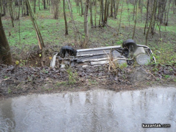 Мъж пострада при катастрофа между Розово и Бузовград