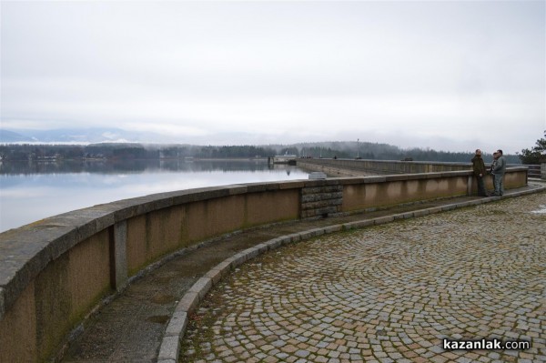 Язовир Копринка преля! Още не са свалени шлюзовете. СНИМКИ (обновена)