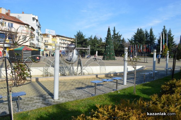 Слънчевите лъчи отново огряха Казанлък