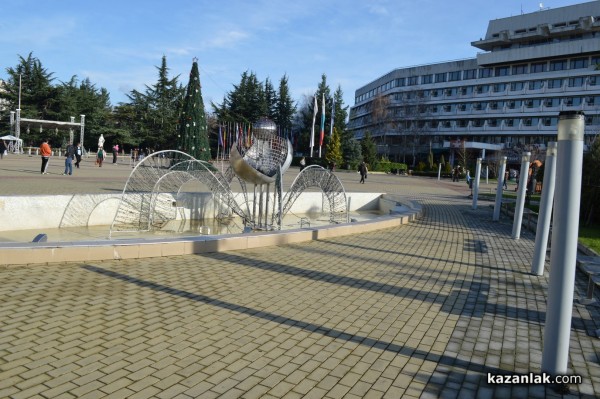 Слънчевите лъчи отново огряха Казанлък