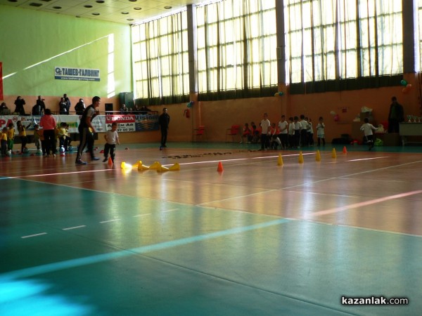 Арена Запад зарадва деца от детските градини с турнир по футбол и награди