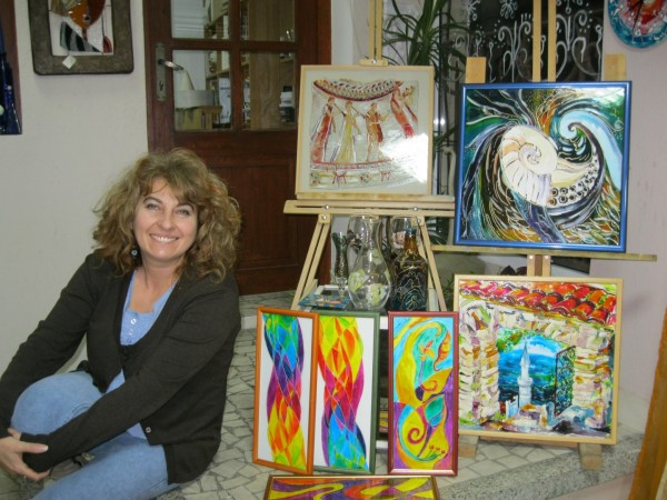  Рисунки върху стъкло в галерия Ателието