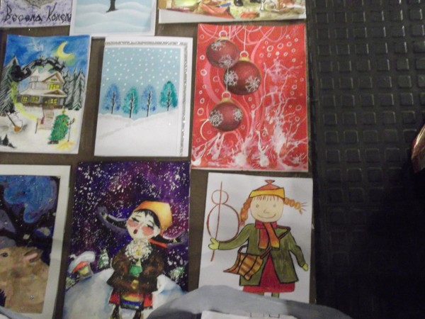 Картички изработени от казанлъшки ученици с отличие в конкурс