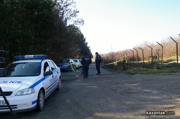 Взрив в частен цех за боеприпаси в Мъглиж, 1 загинал, 2 жени тежко пострадали (видео и снимки)