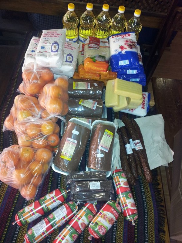 Дамите от Шипка с благотворителен жест към възрастни хора за Коледа