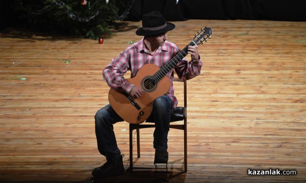 2014 в снимки - КАРТИЧКИ