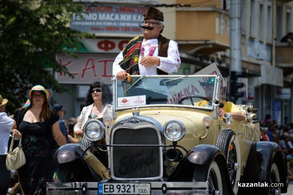 2014 в снимки - КАРТИЧКИ