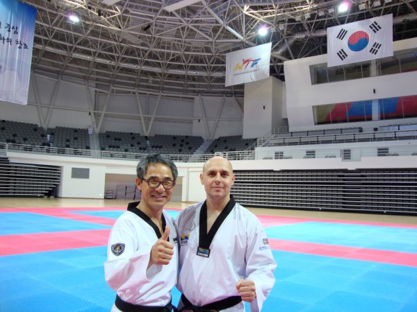 Тихомир Владов се завърна от Корея с 5-ти дан черен колан