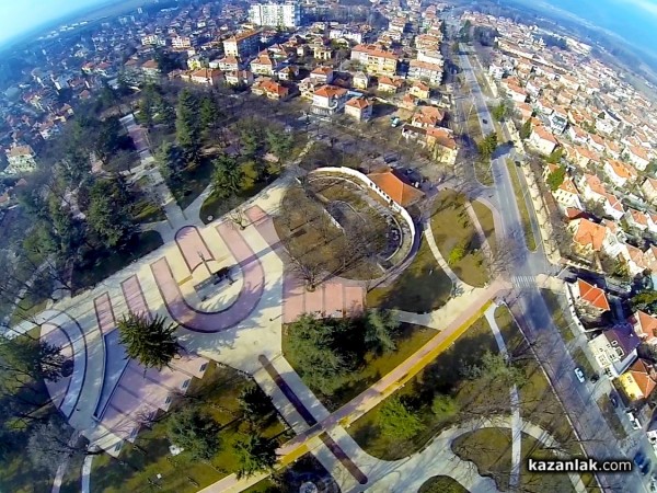 Снимки от високо на парк Розариум и стадион Севтополис