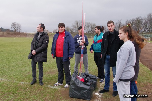 Борис Кърчев зарадва лекоатлетите ни с нова екипировка и копия