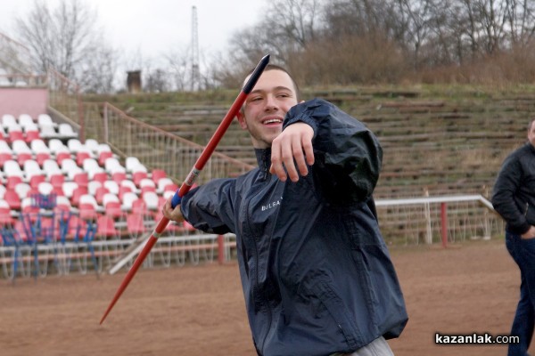 Борис Кърчев зарадва лекоатлетите ни с нова екипировка и копия