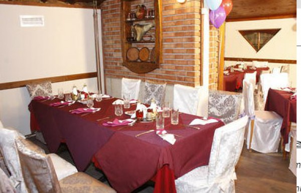 Празнувайте Деня на виното и любовта в Ресторант „Мери”