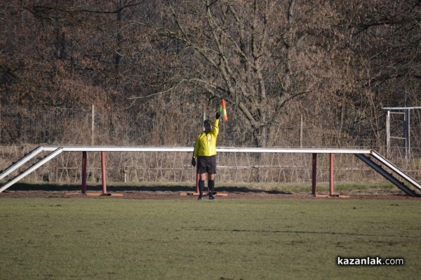 Розова долина и Етър завършиха наравно