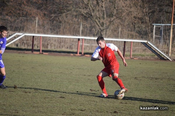 Розова долина и Етър завършиха наравно