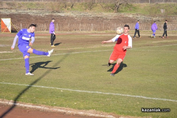 Розова долина и Етър завършиха наравно