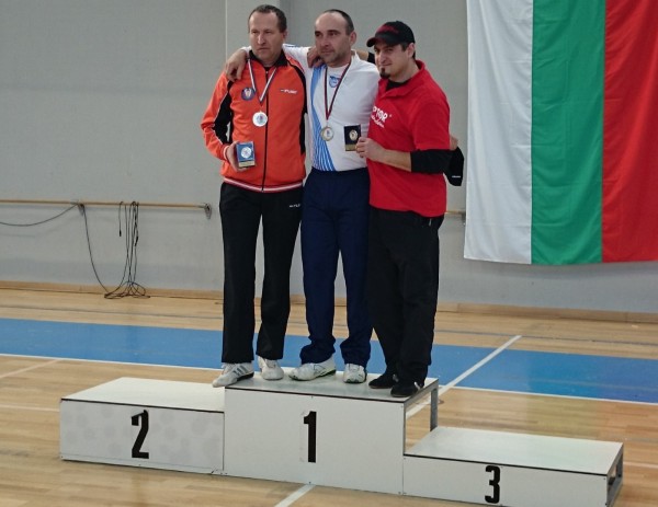 17 – годишна казанлъчанка е шампион на България по стрелба с лък за жени