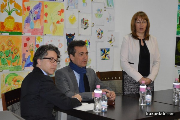 Френският посланик в Казанлък: Изложбата в Лувъра е повод за реклама на Казанлък и туризма