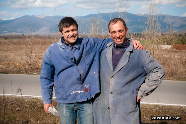 Пилот и ски инструктор дадоха нов живот на монумент в Казанлък