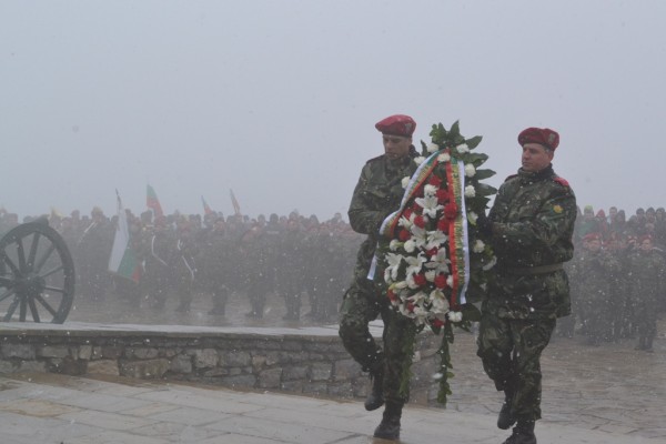 Казанлък отбеляза 137 години от Освобождението на България