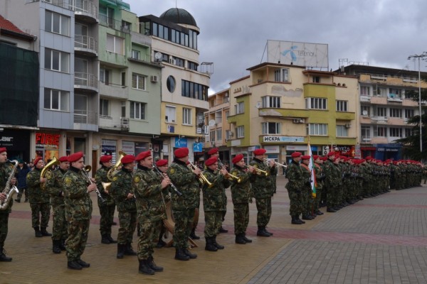Казанлък отбеляза 137 години от Освобождението на България