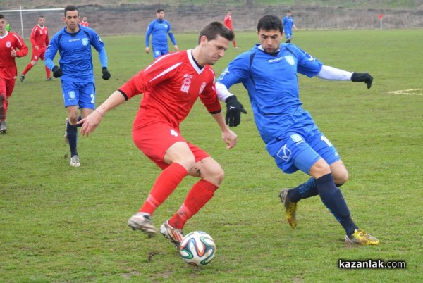 Розова долина надигра, но не победи лидера Поморие