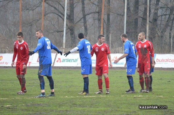 Розова долина надигра, но не победи лидера Поморие