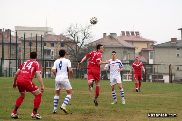 Юношите старша възраст на Розова долина вкараха 7 гола на Миньор /Раднево/