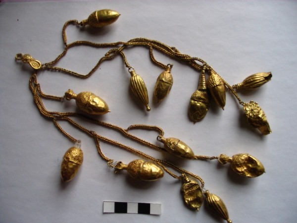 Регионалните исторически музеи в Плевен и Велико Търново гостуват в трезорната зала на ИМ “Искра“