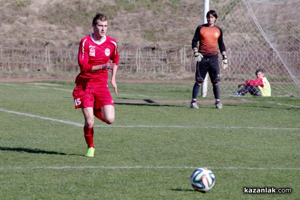 Розова долина с класическа победа срещу третия в класирането