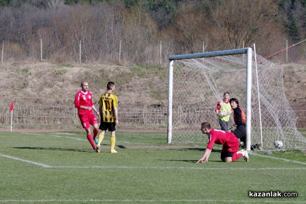 Розова долина с класическа победа срещу третия в класирането