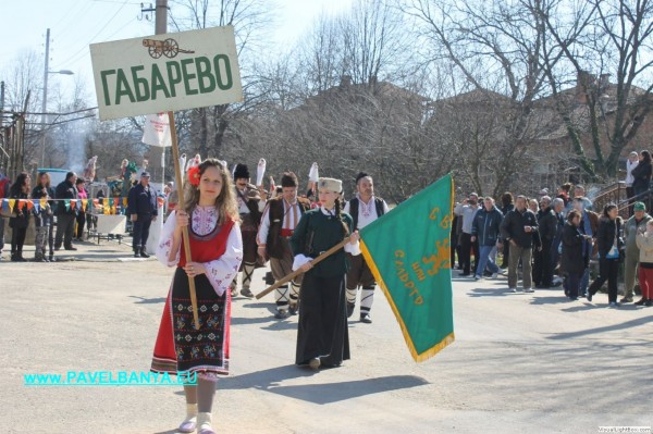Фестивал на кукерите в Павел баня: Човек е до време, традицията е вечна