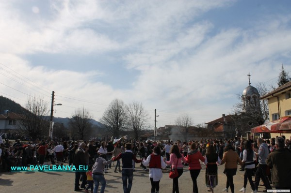 Фестивал на кукерите в Павел баня: Човек е до време, традицията е вечна