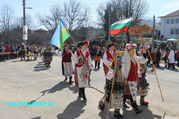 Фестивал на кукерите в Павел баня: Човек е до време, традицията е вечна