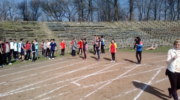 Ученици премериха сили в общинското състезание по лека атлетика