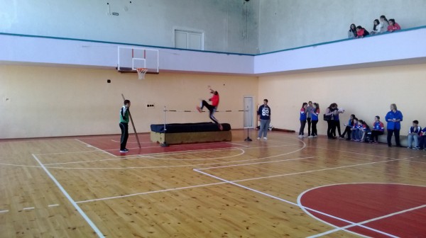 Ученици премериха сили в общинското състезание по лека атлетика