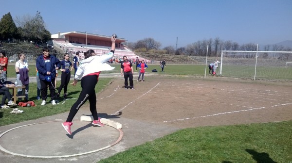 Ученици премериха сили в общинското състезание по лека атлетика