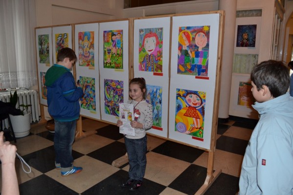 Наградиха отличените в националните конкурси „Малките нашенци” и „Присмехулници”  в рамките на Чудомирови празници ’2015