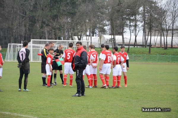 Футбол: Голяма битка и победа за Арсенал в дербито при юношите младша възраст