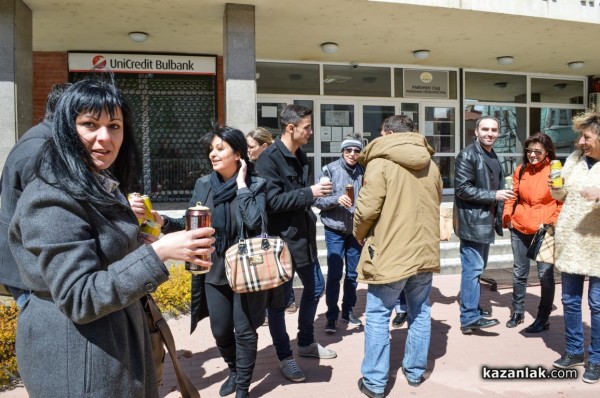 Кафе пред Полицията и биричка пред Прокуратурата в подкрепа на Жоро Манев