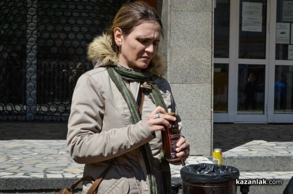 Кафе пред Полицията и биричка пред Прокуратурата в подкрепа на Жоро Манев