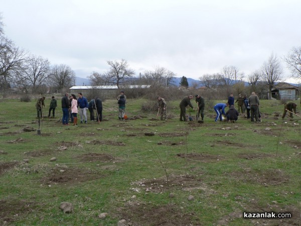 В седмицата на гората ВМРО засадиха 250 дървета в Горно Сахране