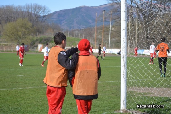 Розова долина продължи серията си без загуба с победа над Асеновец