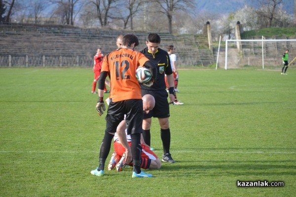 Розова долина продължи серията си без загуба с победа над Асеновец