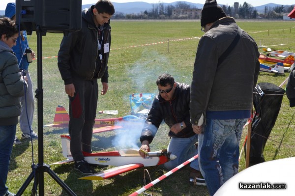 Авиомоделистите откриха  новия сезон в Казанлък