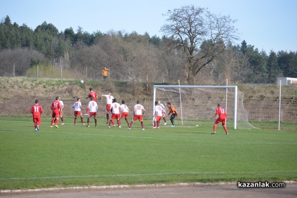 Розова долина продължи серията си без загуба с победа над Асеновец