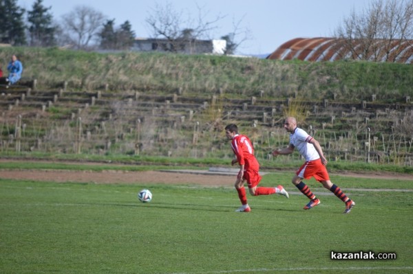 Розова долина продължи серията си без загуба с победа над Асеновец