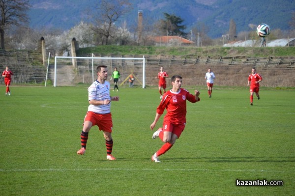 Розова долина продължи серията си без загуба с победа над Асеновец