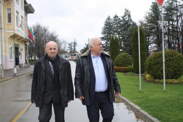 Областният управител посети Павел баня