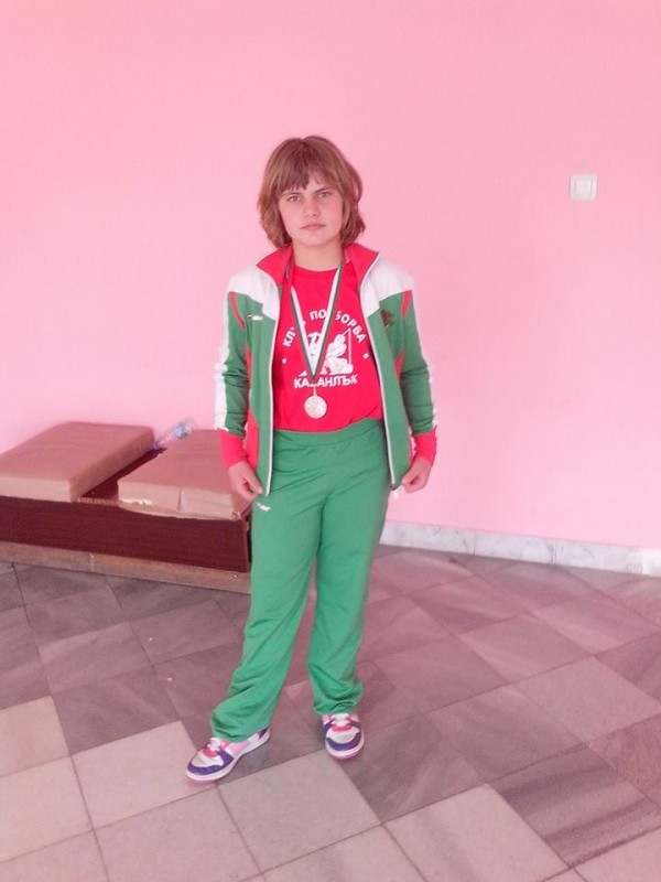 Кристина Мечкова е вицешампион по борба при момичетата