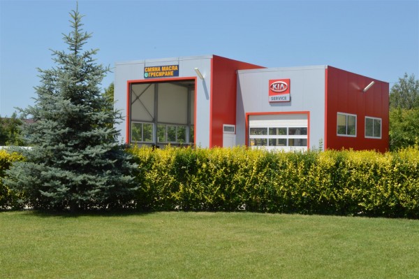 Автомобилният лидер на Казанлък „Мончев -90” става на 25 години днес